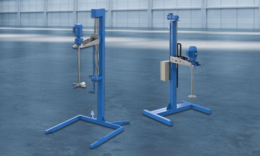 Sistemas de elevación para elevar agitadores industriales compactos.